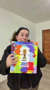 Clientas Distribuidora Cóndor con figuritas Panini en Quilmes
